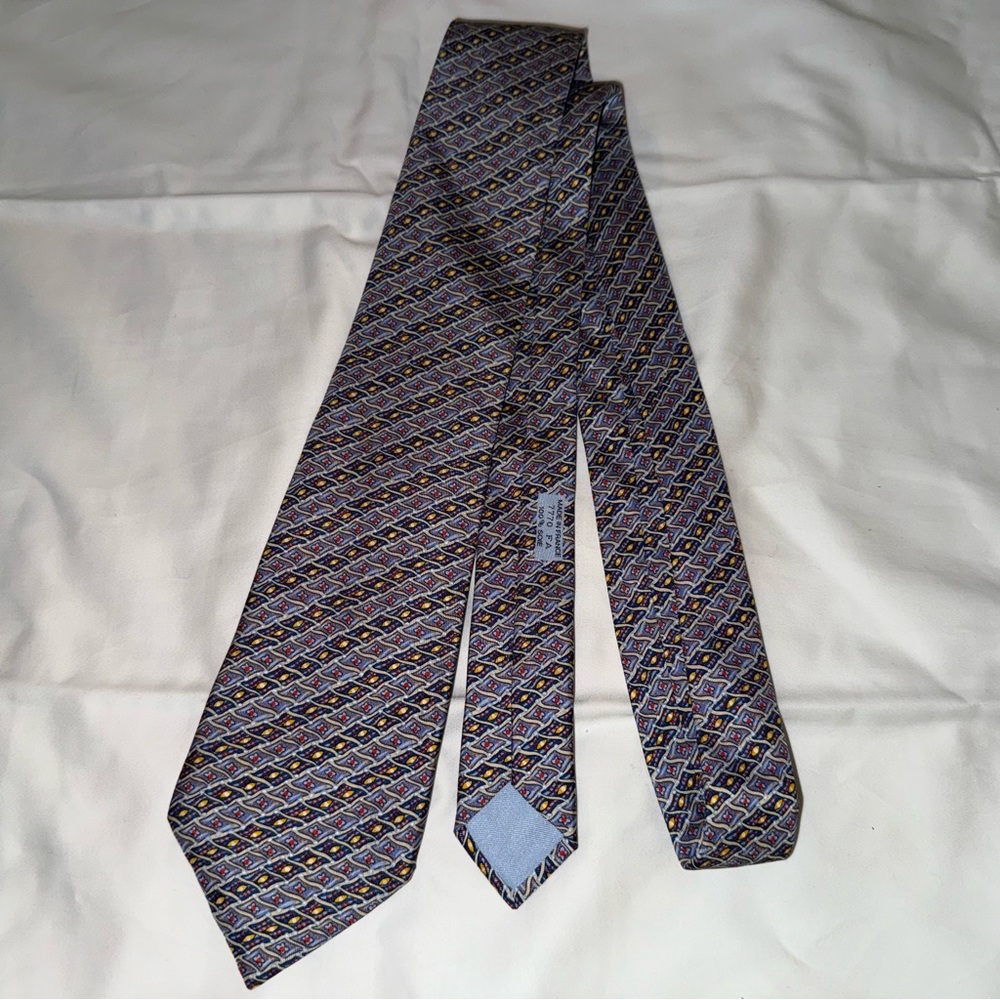 Hermes men’s 100% silk tie